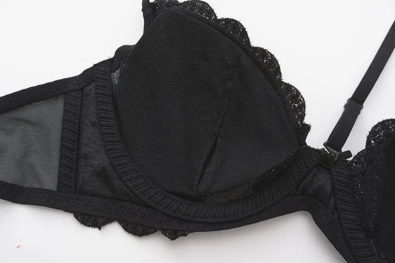 Gothic-Dessous-Set für Damen mit Herzstickerei aus Mesh
