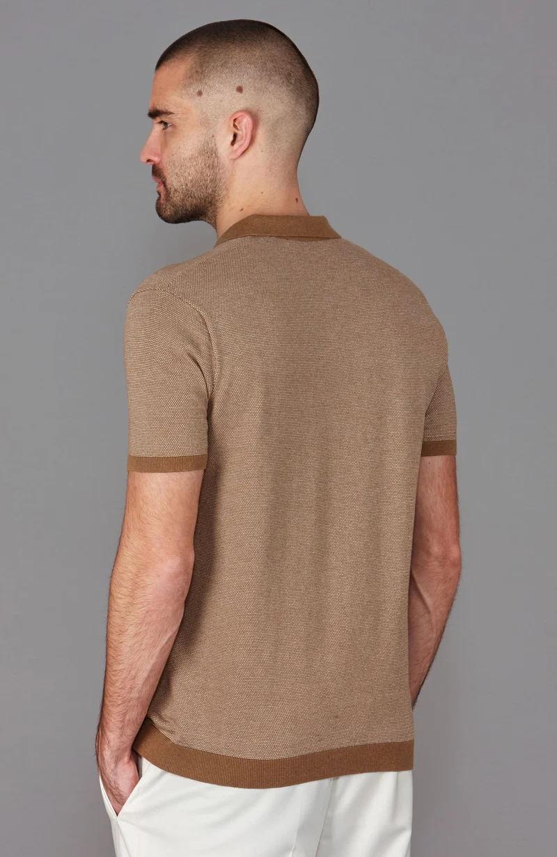 Leichtes Herren-Poloshirt mit Wabenmuster aus 100 % Baumwolle ohne Knöpfe