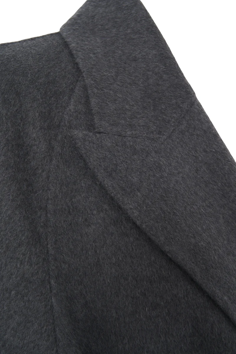 Cappotto con tasche applicate
