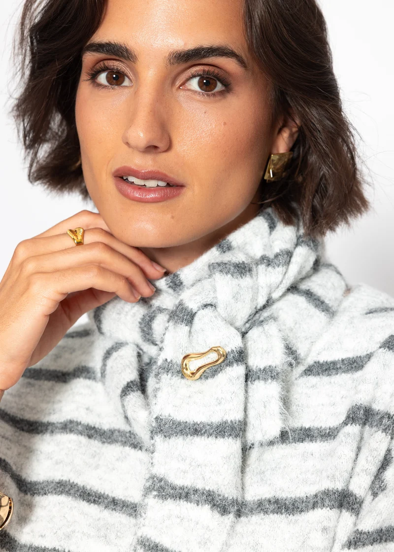 Gestreifter Cardigan mit Schal - grau