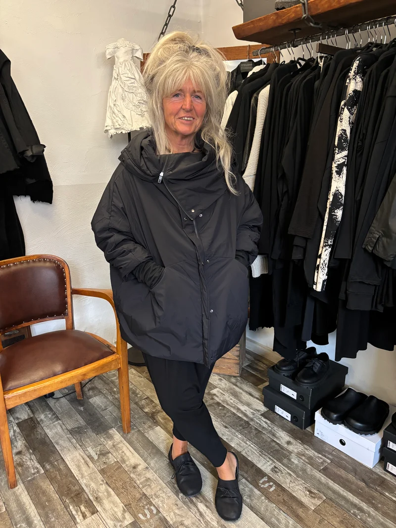 Sanctamuerte leichte Winterjacke