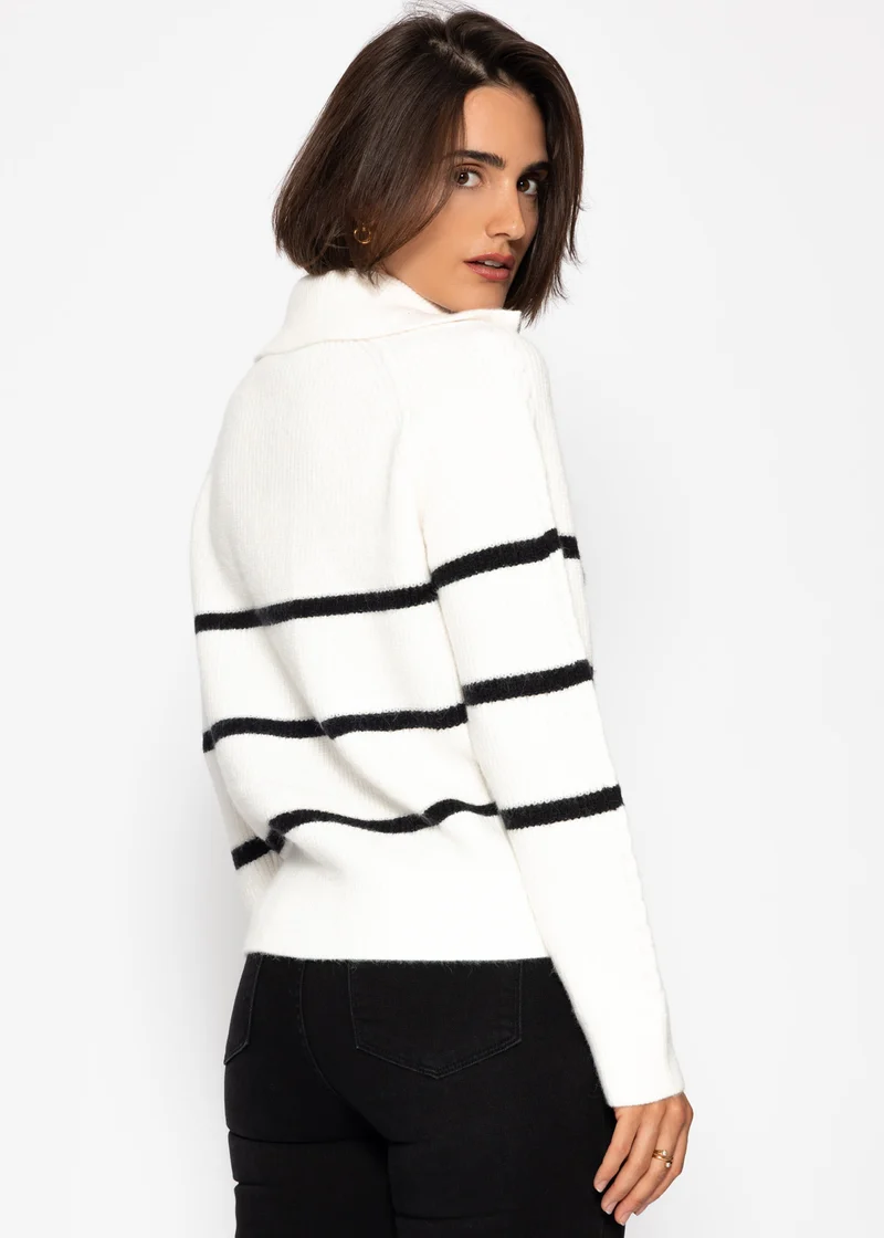 Pullover mit Reißverschluss am Kragen - offwhite