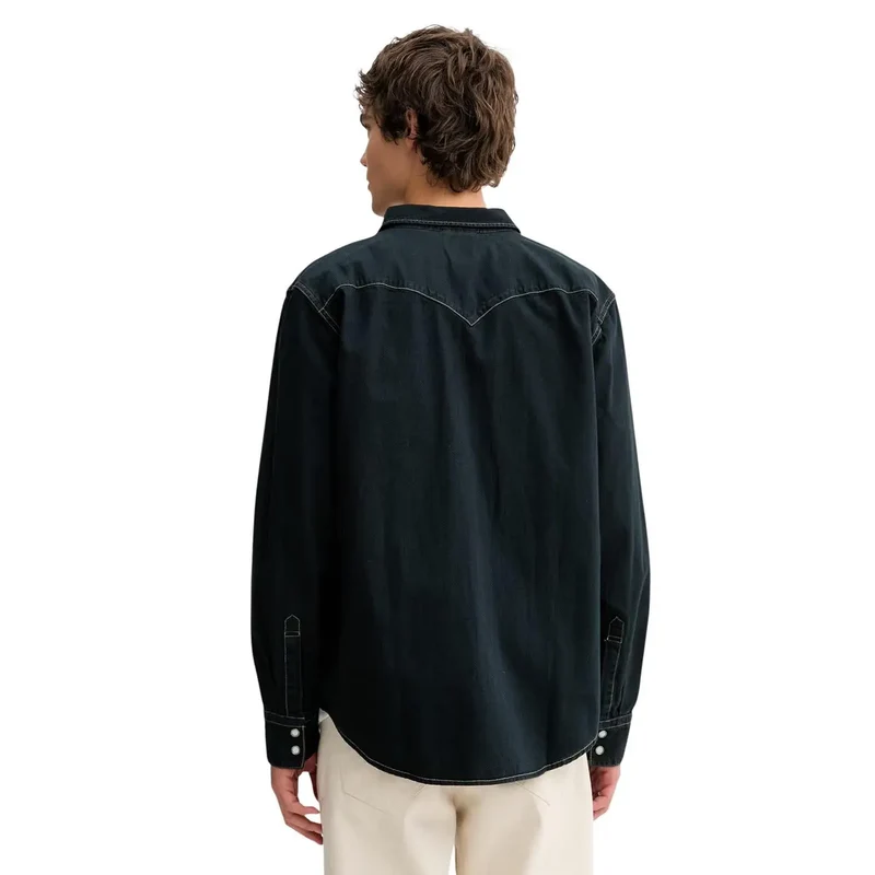 Levi's Herrenhemd aus schwarzer Baumwolle mit klassischer Knopfleiste und langen Ärmeln