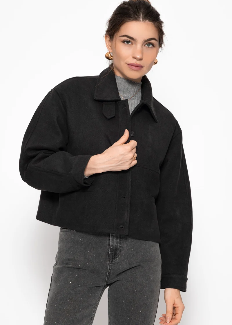 Kurze Jacke mit Innenfutter - schwarz