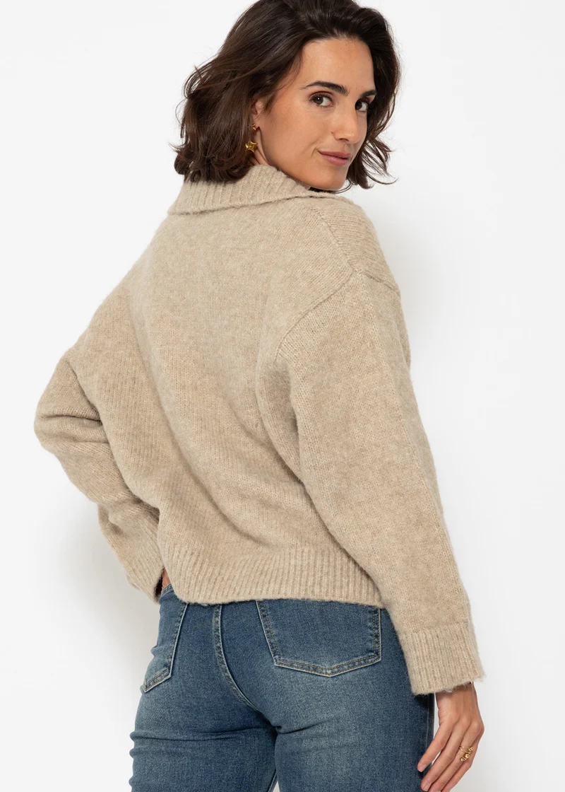 Oversize Pullover mit Kragen - beige