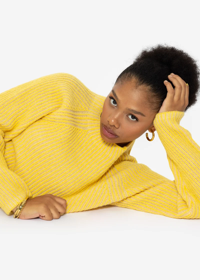 Zweifarbiger gerippter Pullover - gelb-beige