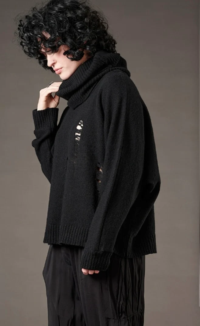 Studio b3 Pulli Romak