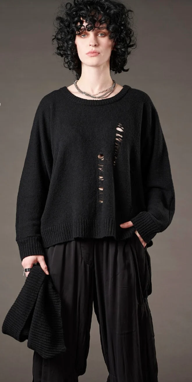 Studio b3 Pulli Romak