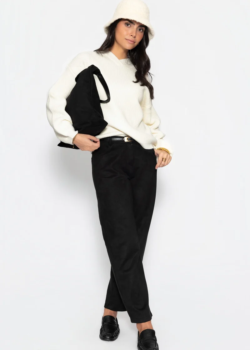 Rippstrickpullover mit hohem V-Ausschnitt - offwhite