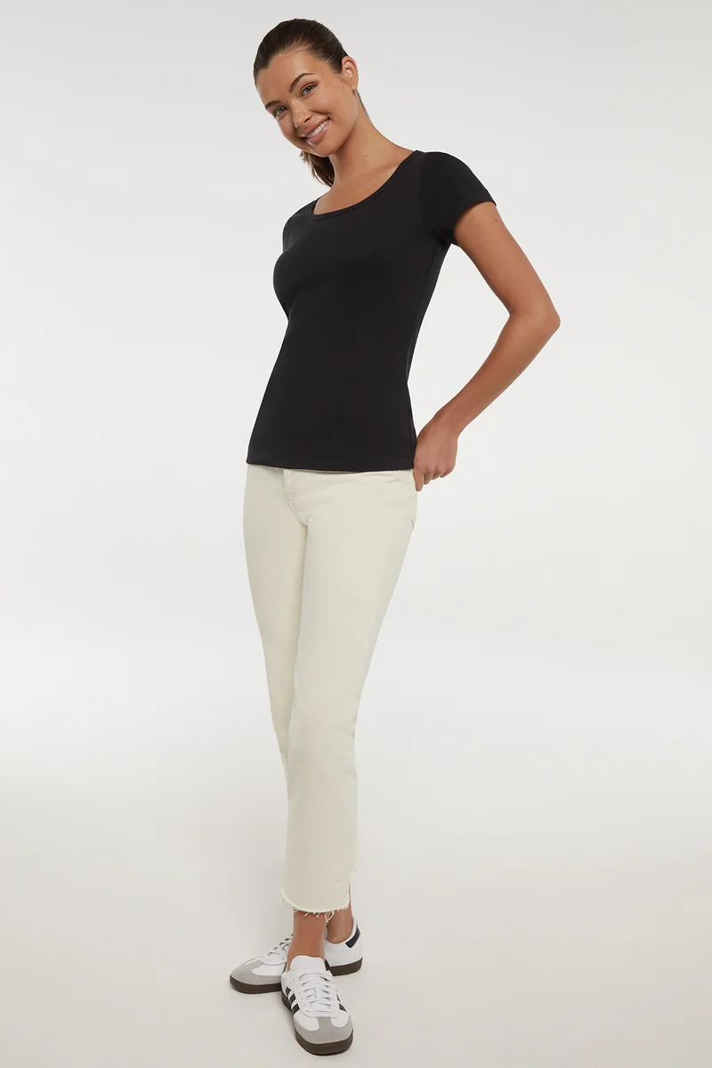 Short Sleeve Round Neck Tee | Black