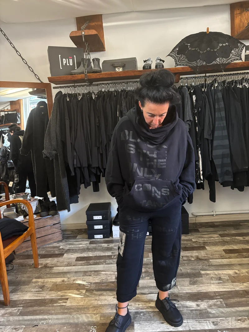 Studio b3 Hoodie Ovina