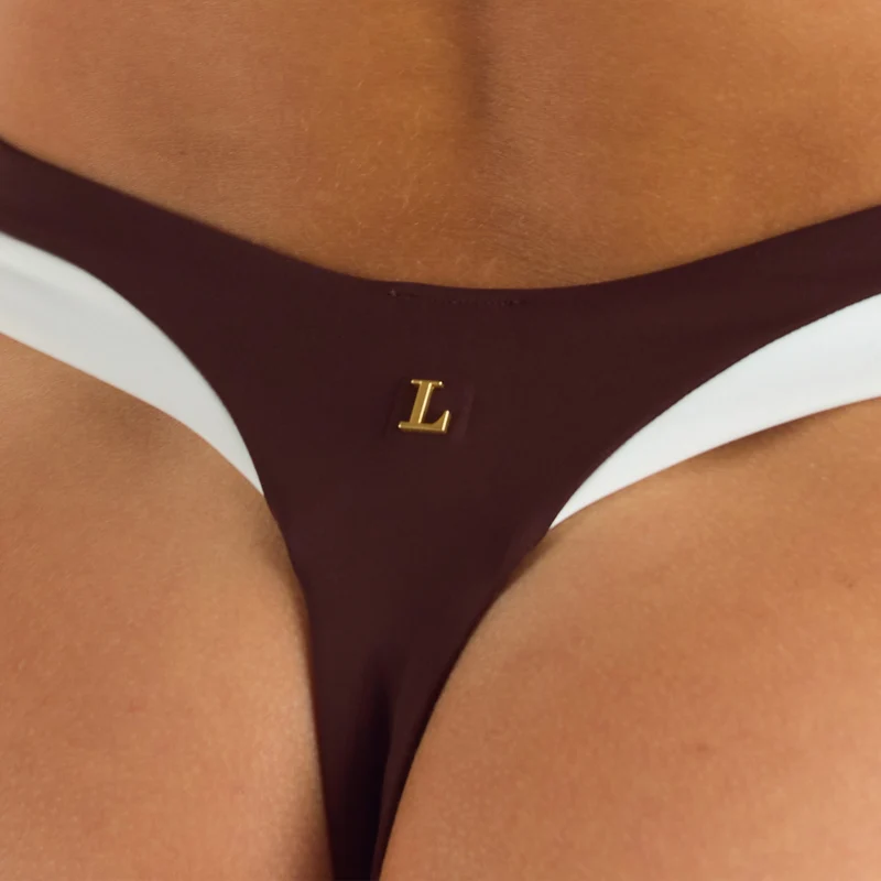Monaco Bikini String mit Hohem Bein - Schokolade