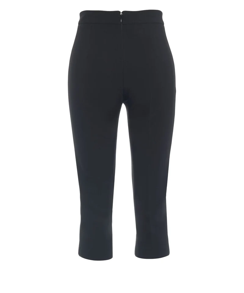 Pantaloni capri