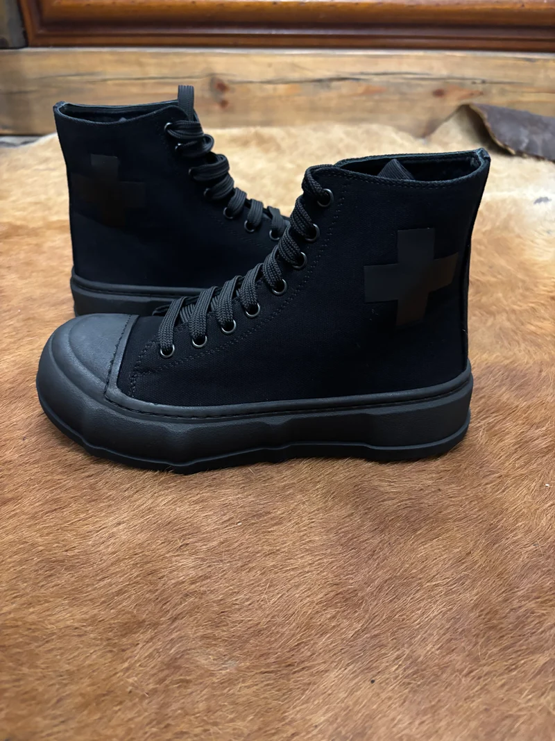 PLÜ Sneaker
