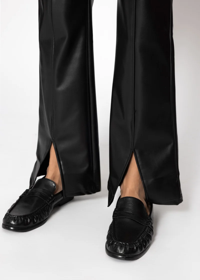Kunstleder Thermo Leggings mit Teilungsnähten und Saumschlitz - schwarz
