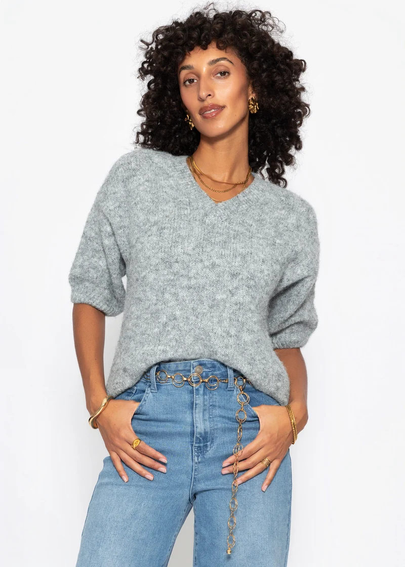 Kurzarm-Strickpullover mit V-Ausschnitt - hellgrau