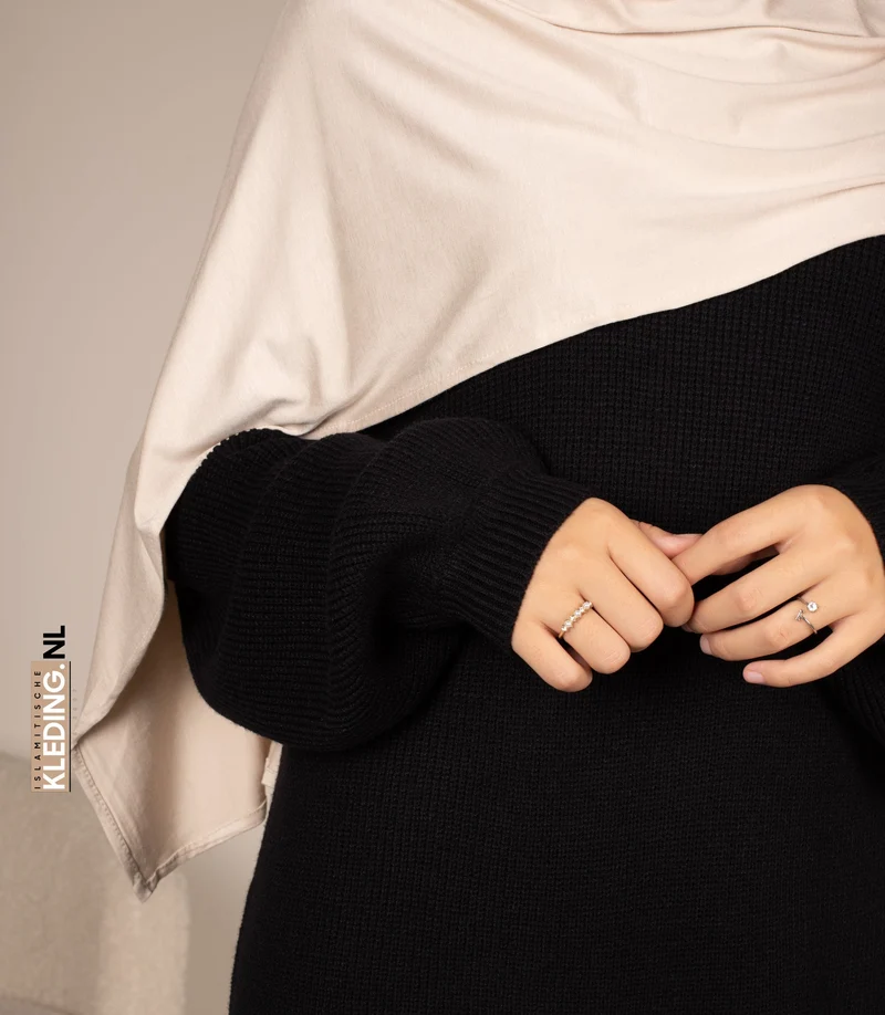 Yadamah Strickkleid
