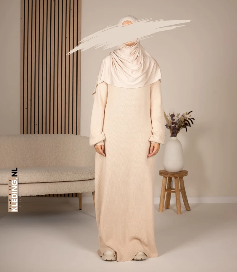 Yadamah Strickkleid