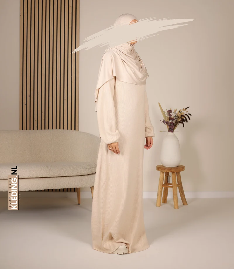 Yadamah Strickkleid