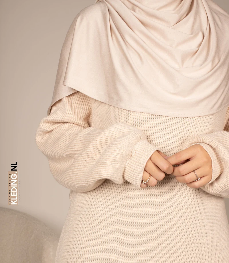 Yadamah Strickkleid