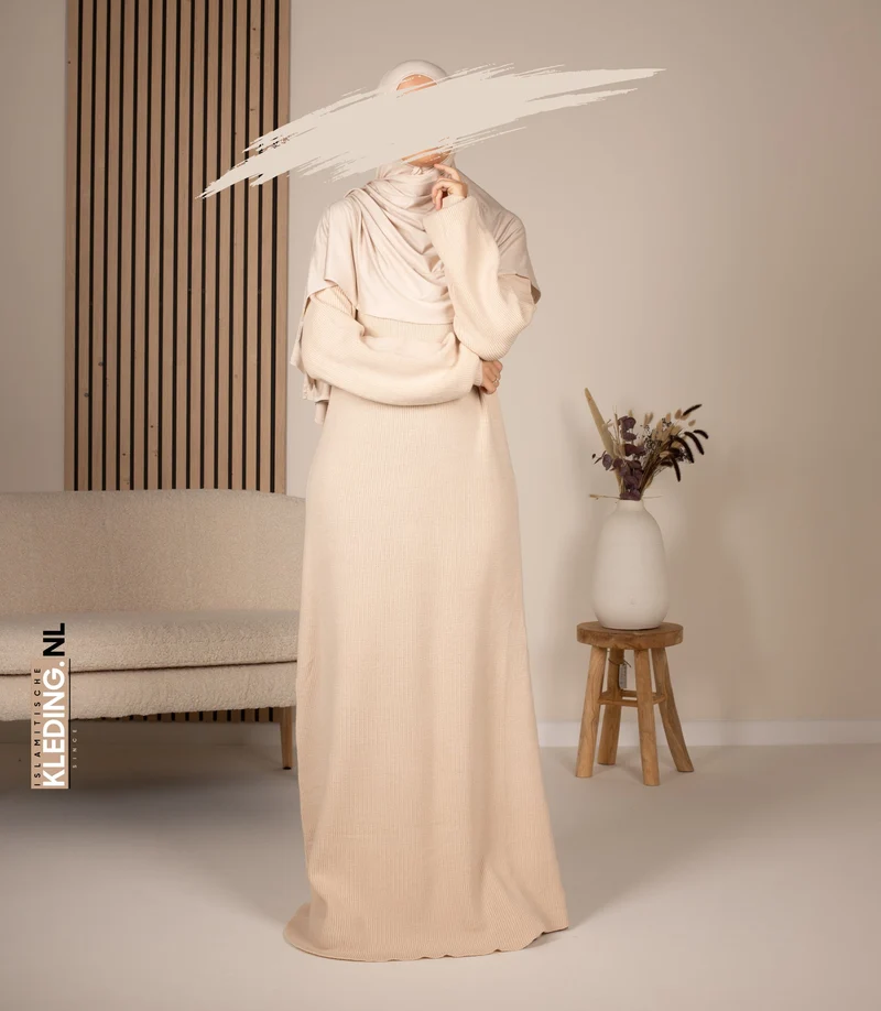 Yadamah Strickkleid