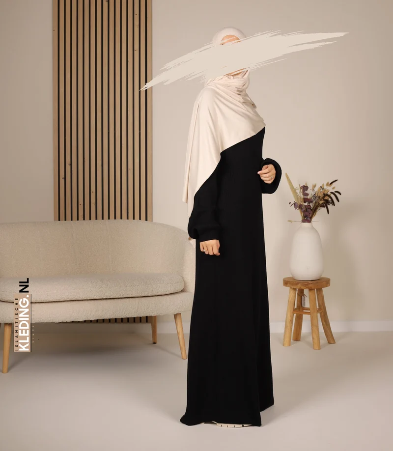 Yadamah Strickkleid