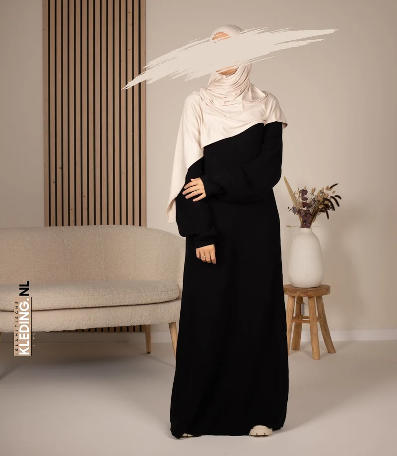 Yadamah Strickkleid