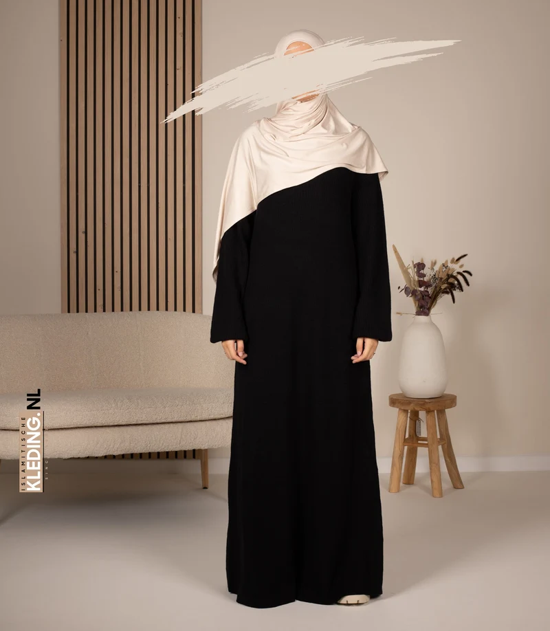 Yadamah Strickkleid