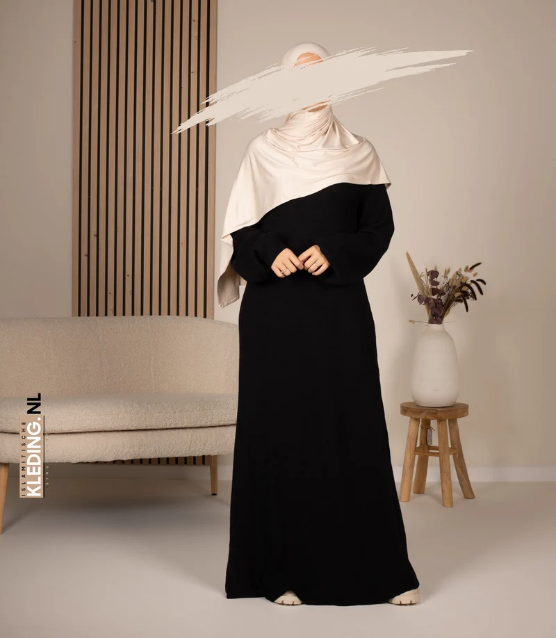 Yadamah Strickkleid