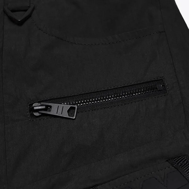 Schwarze Punk-Shorts für Herren mit großen Taschen und Trägern