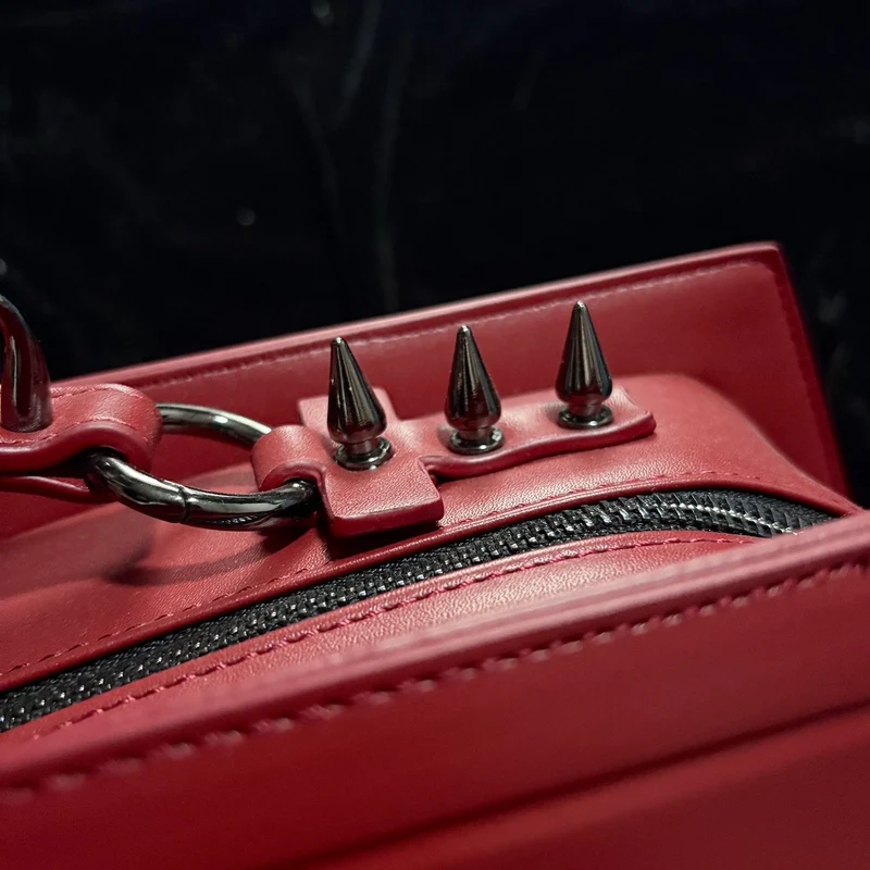 Gothic-Tasche für Damen, rot