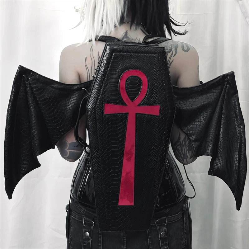 Schwarze Gothic-Tasche für Damen mit Fledermausflügel-Kreuzmotiv aus Kunstleder