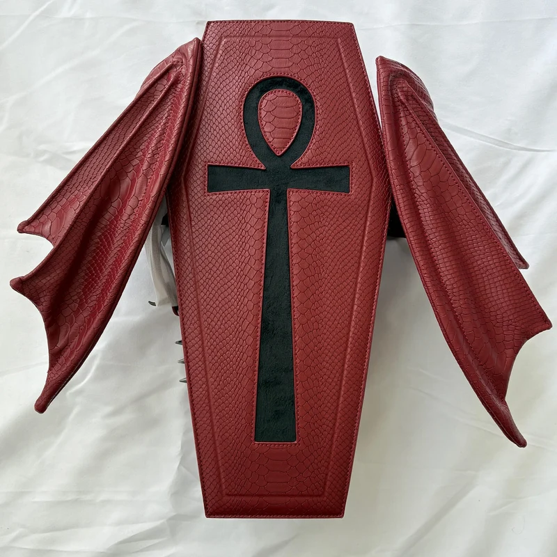 Gothic-Tasche für Damen, Fledermausflügel-Sargform, Kunstleder, Rot