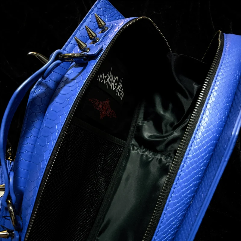 Gothic-Tasche für Damen, Fledermausflügel-Sargform, blau