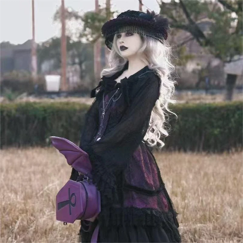 Gothic-Tasche für Damen, Fledermausflügel-Sargform, Lila