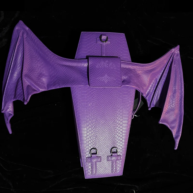 Gothic-Tasche für Damen, Fledermausflügel-Sargform, Lila