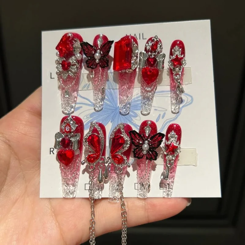 Gothic-Nagelpatch mit Schmetterlingsmuster für Damen
