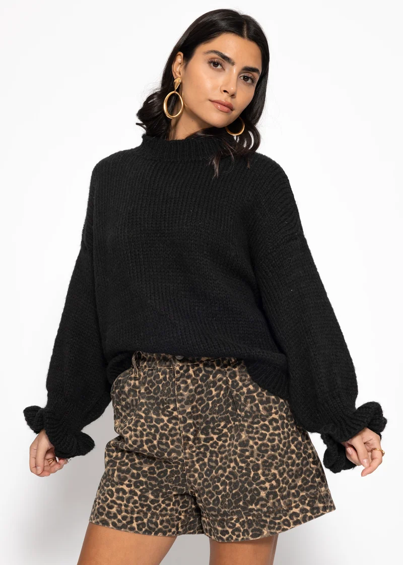 Strickpullover mit Rüschenärmeln - schwarz