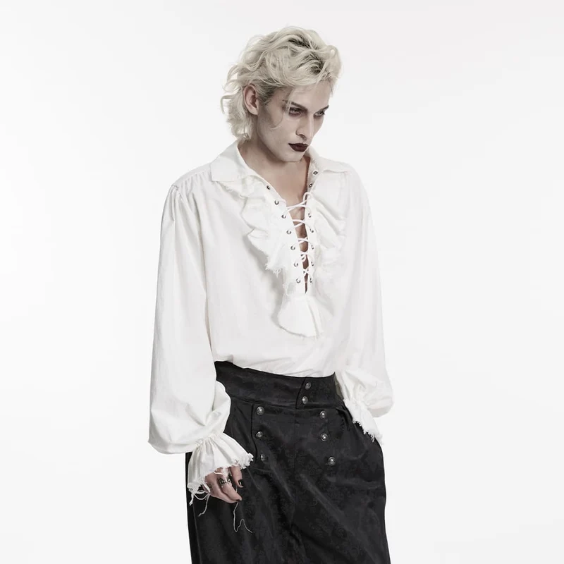 Weißes Herrenhemd im Gothic-Stil mit Schnürung, Rüschen und Bischofsärmeln.