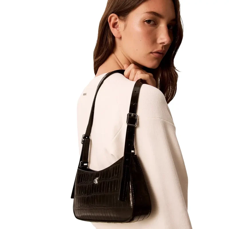 Calvin Klein Schwarze Damen-Schultertasche aus Polyurethan, klein