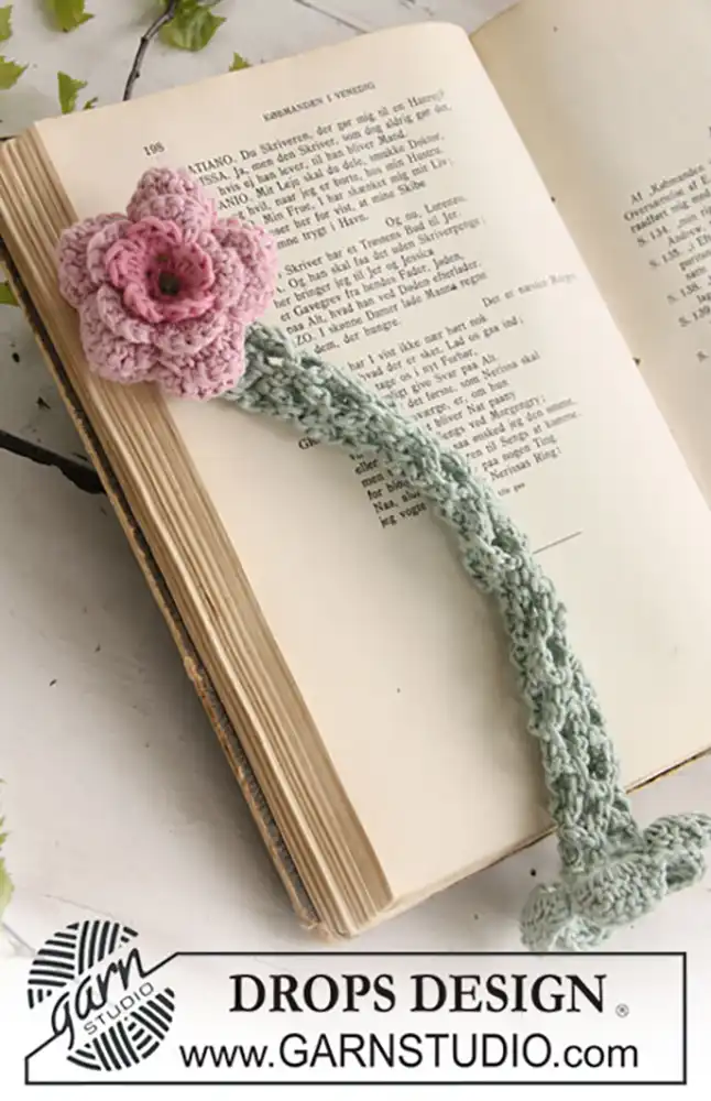 Lesezeichen Reading Rose (Häkelset)