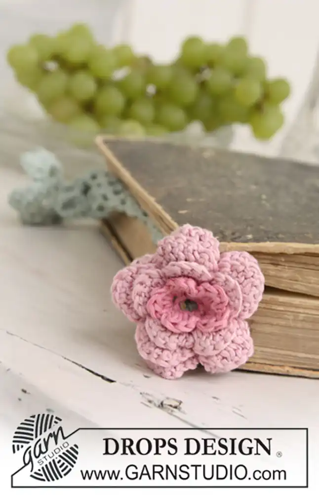 Lesezeichen Reading Rose (Häkelset)