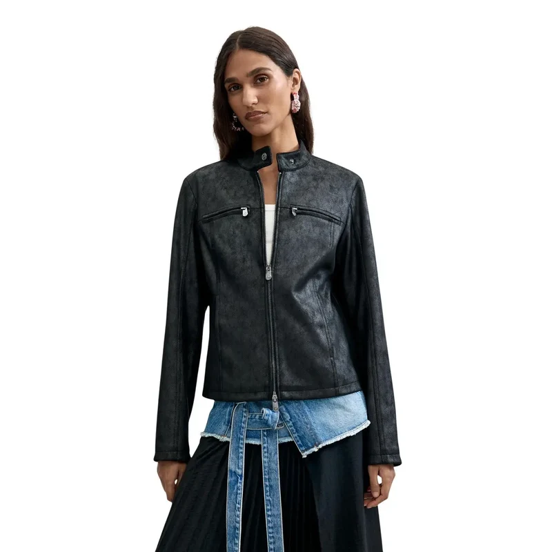 Desigual Damen Blazer Schwarzer Blazer mit Reißverschlusstasche und Mandarin-Tasche aus Polyester