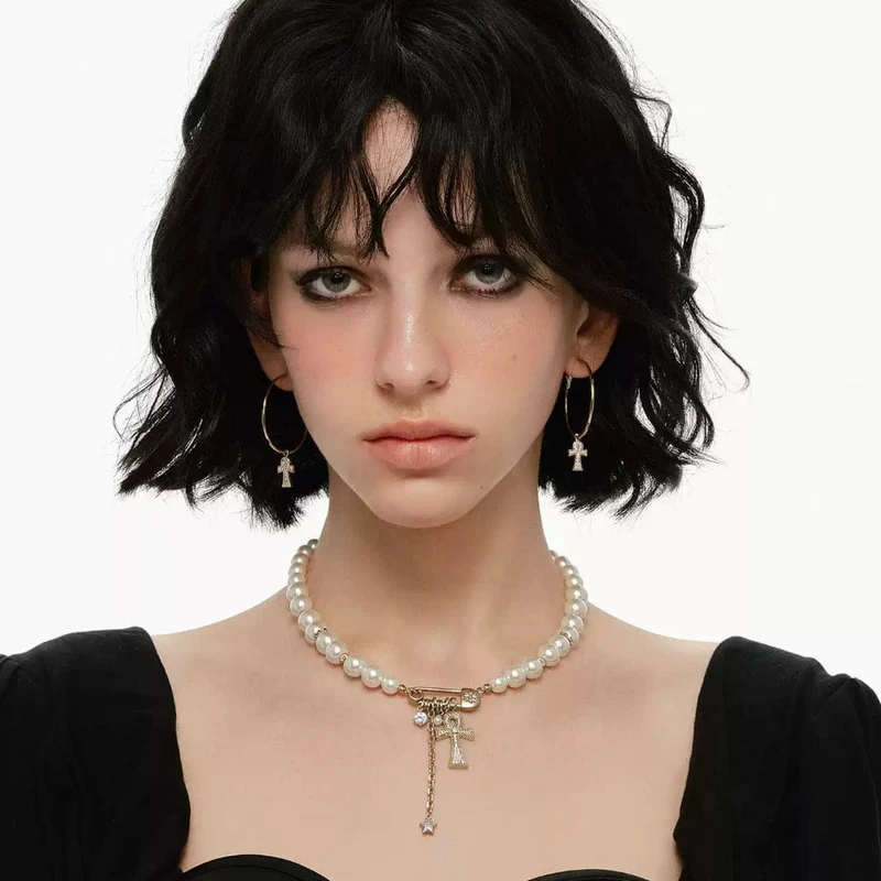 Grunge-Diamant-Kreuz-Ohrringe für Damen