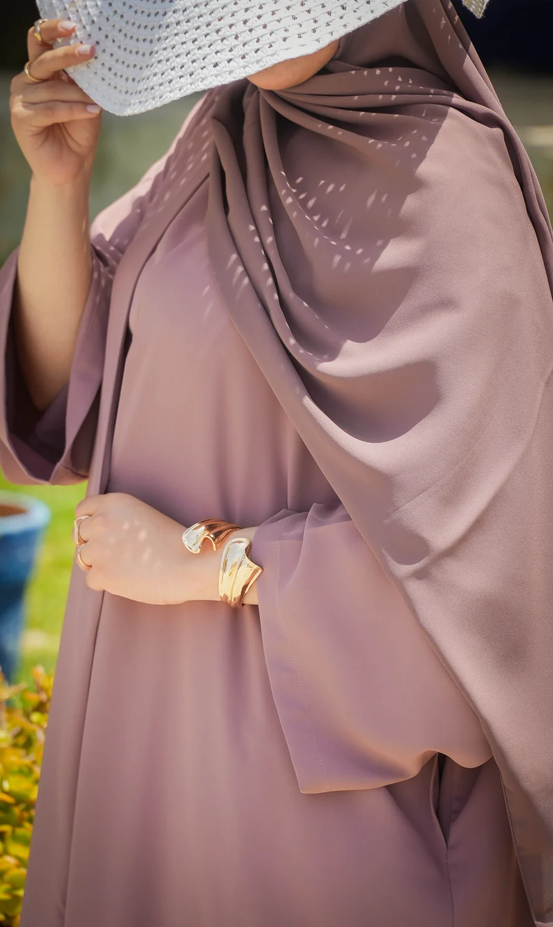 Elizabeth Offenes Abaya-Set – IRIS DEW