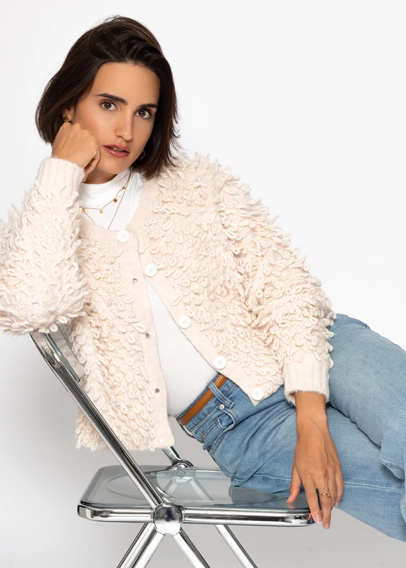 Strickjacke mit Loop-Struktur - hellbeige