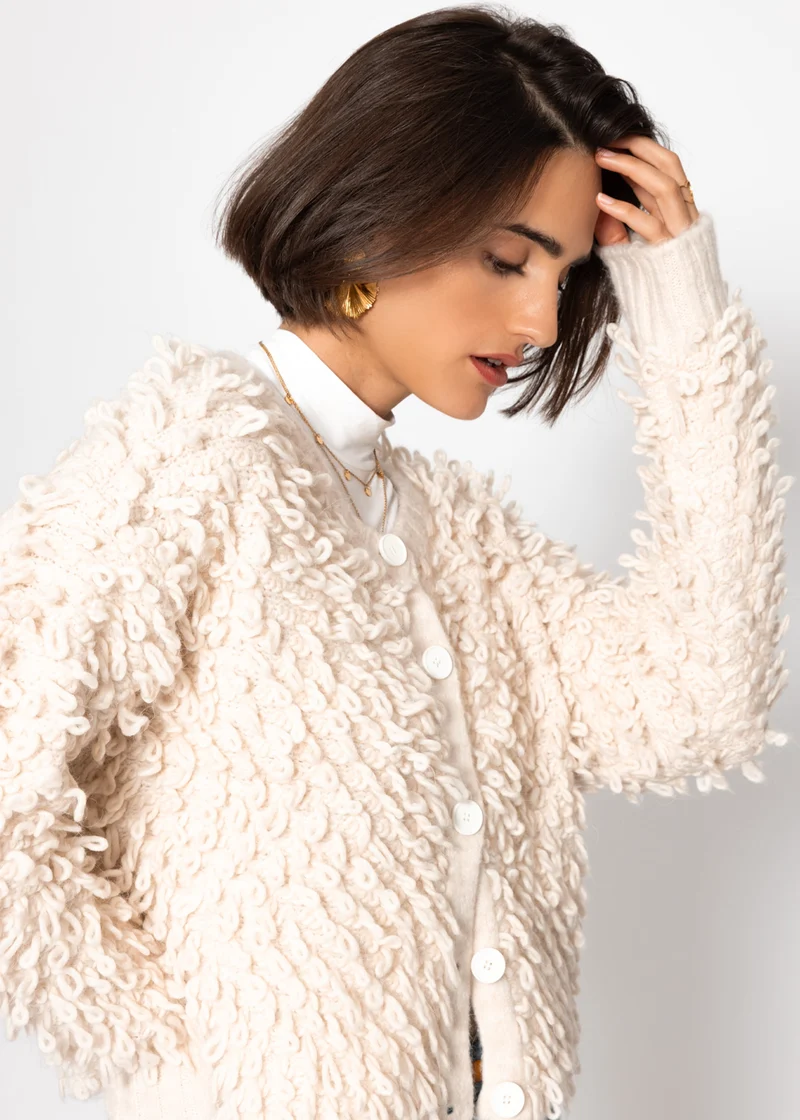 Strickjacke mit Loop-Struktur - hellbeige