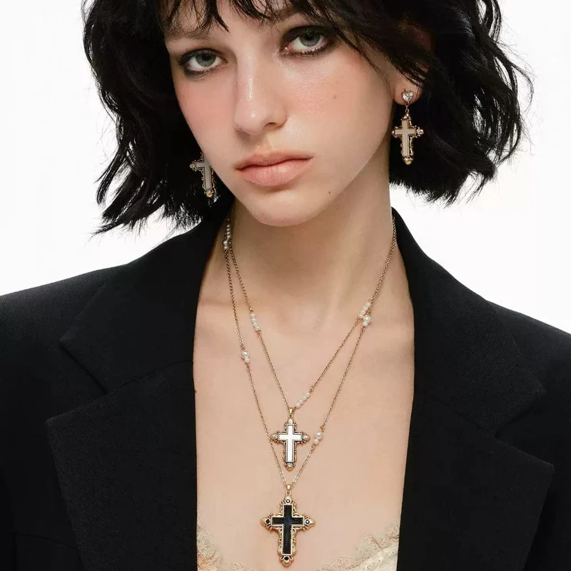 Grunge-Diamant-Kreuz-Ohrringe für Damen