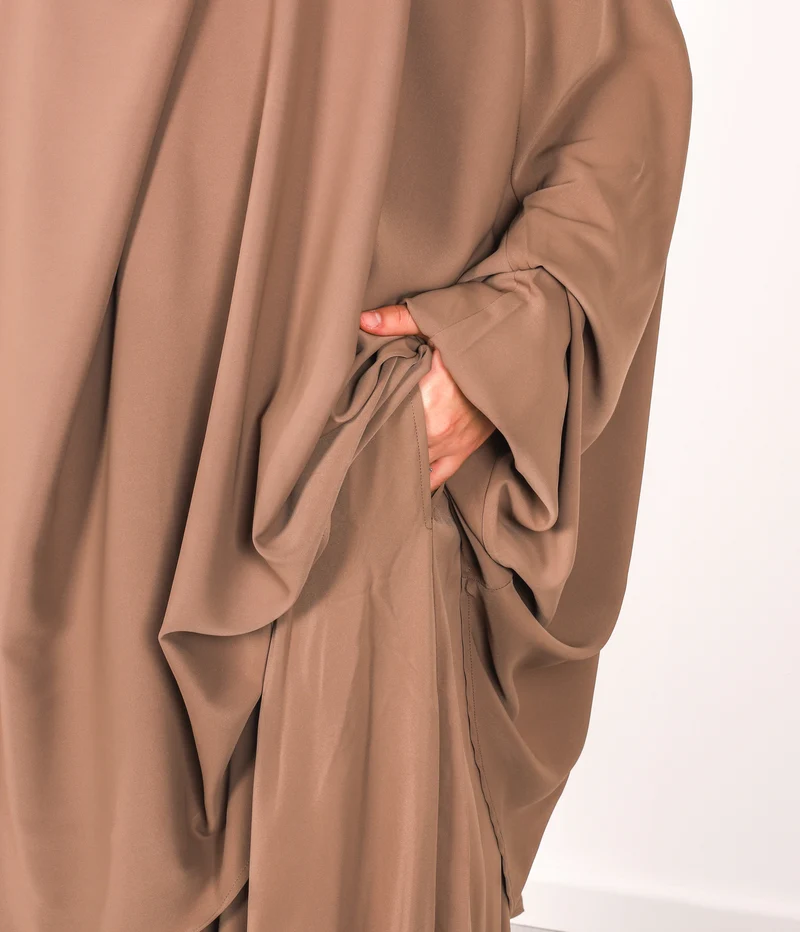 Anisah 2-teiliges Farasha-Set – Taupe