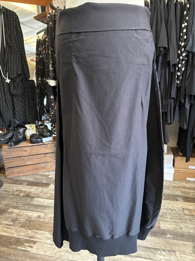 Rundholz Black Label Ballonrock
